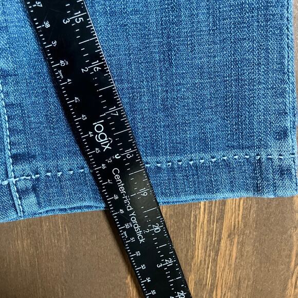 BKE Womens Jeans Blue Capris Denim Starlite Whiskered Heavy Stitching 25 - Picture 8 of 11